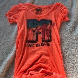 Basic graphic t shirt